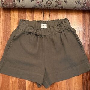 Lou & Grey Olive Green High-Waist Linen-Blend Relaxed Shorts